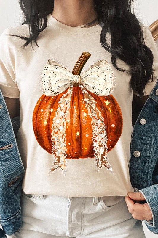 Coquette Bow & Pumpkin Halloween Graphic T-shirt