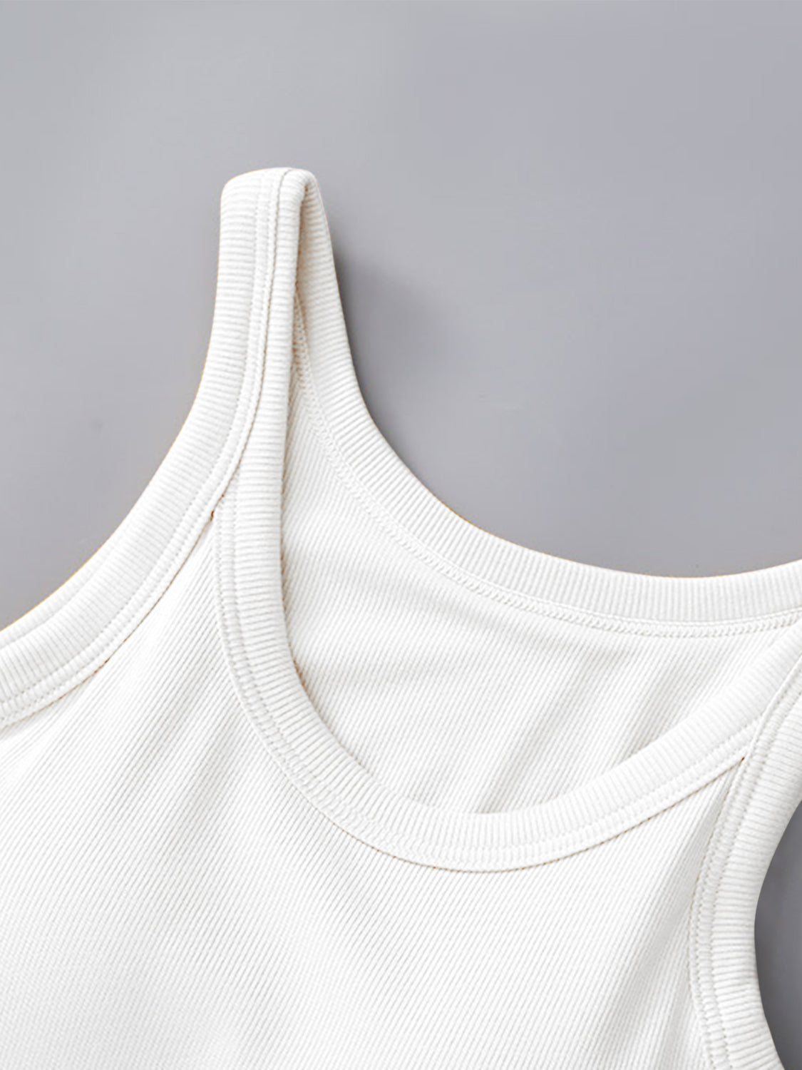 Basic Round Neck Tank Top with Bra